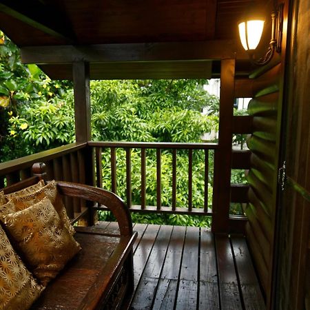 Sun Moon Lake Full House Resort Yuchi Extérieur photo