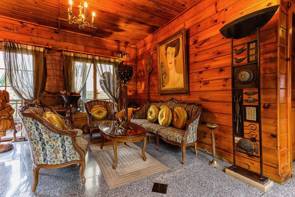 Sun Moon Lake Full House Resort Yuchi Extérieur photo