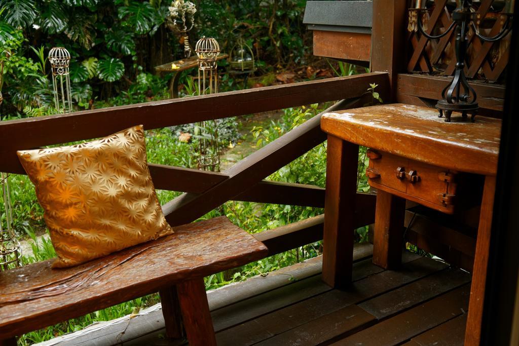 Sun Moon Lake Full House Resort Yuchi Extérieur photo