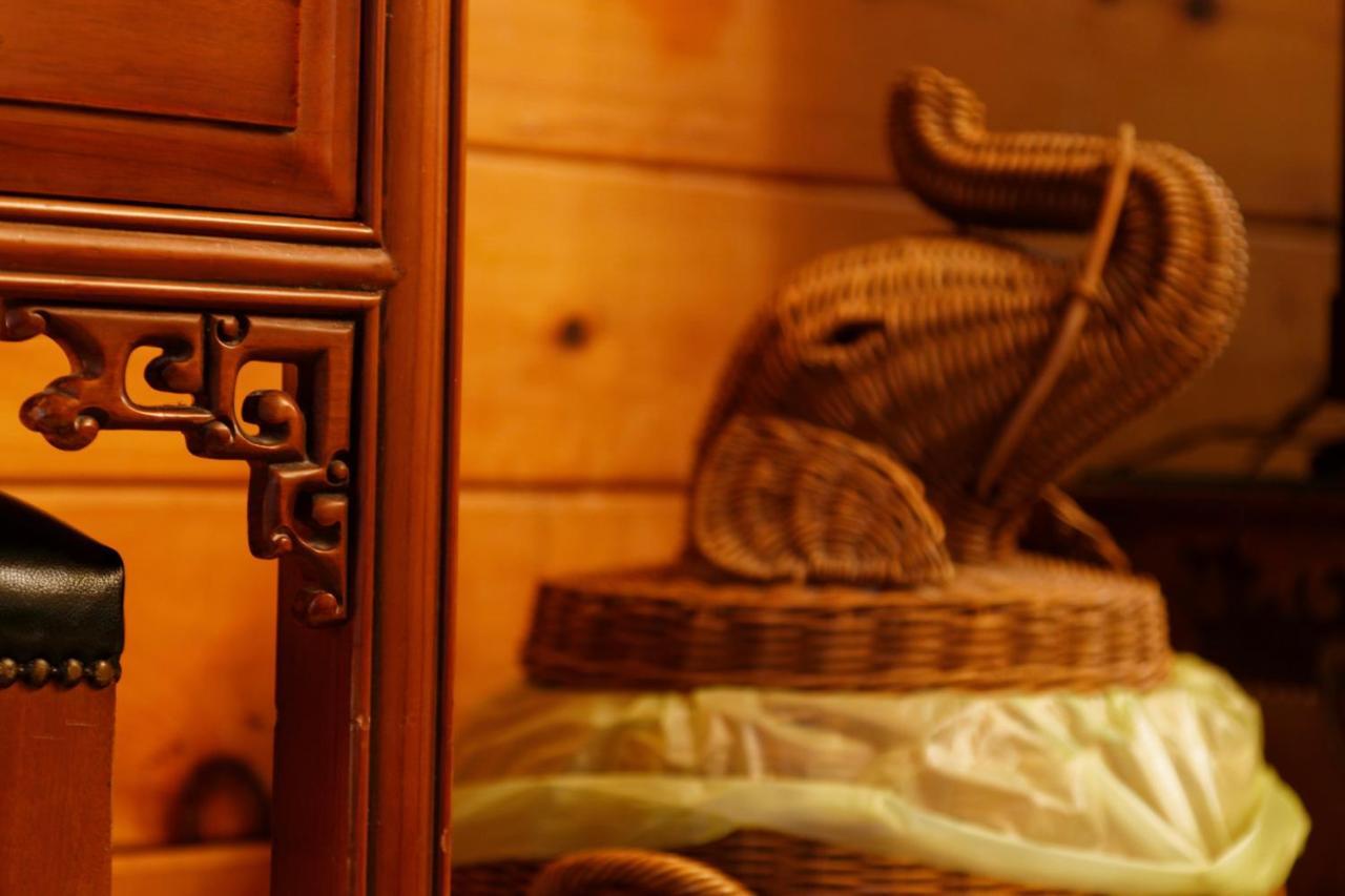 Sun Moon Lake Full House Resort Yuchi Extérieur photo